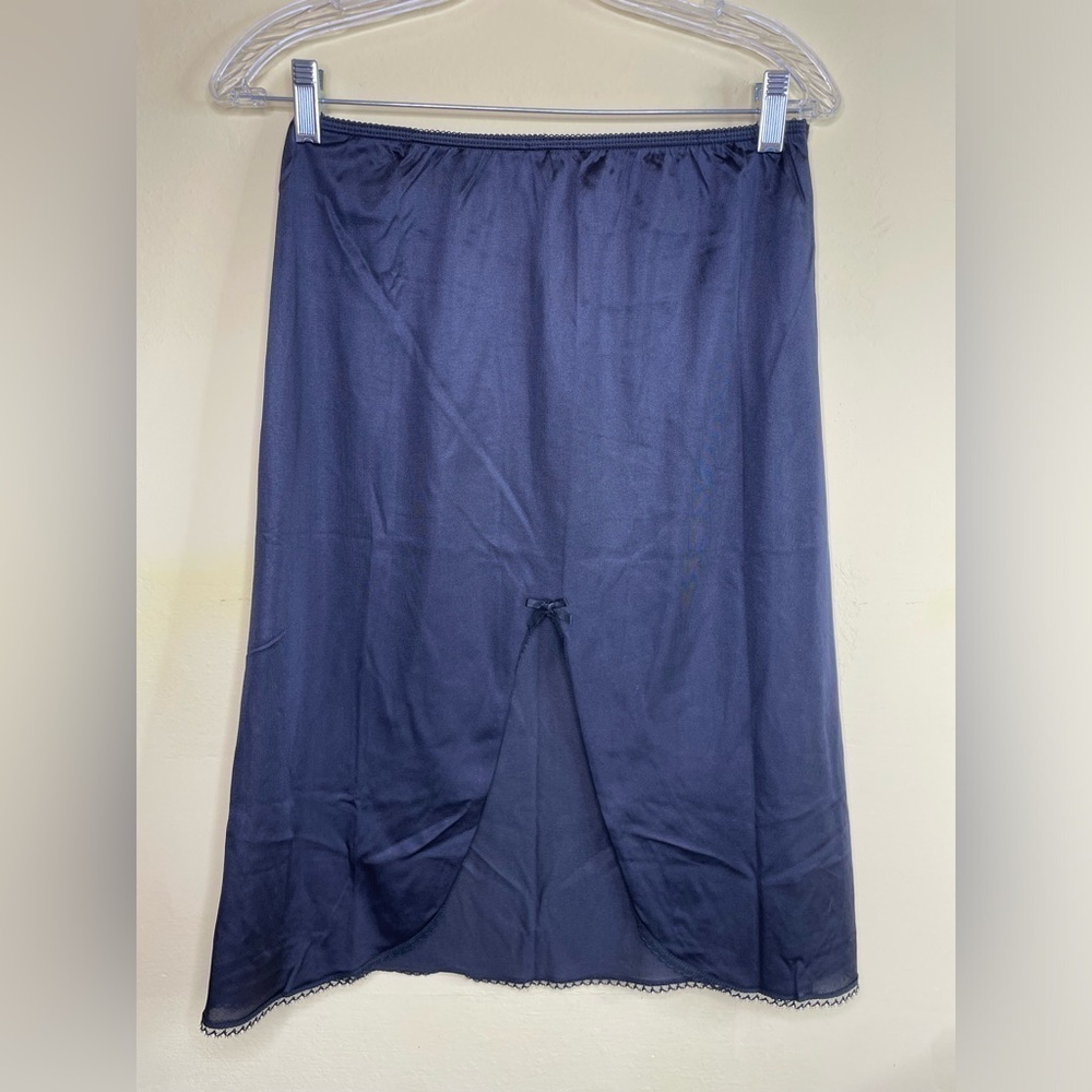 Dawn To Dusk Black Half Slip Size Medium